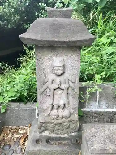 白旗神社の仏像