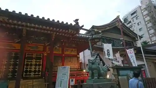 浅草神社の本殿