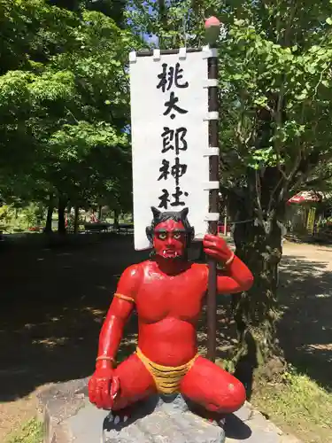 桃太郎神社の像