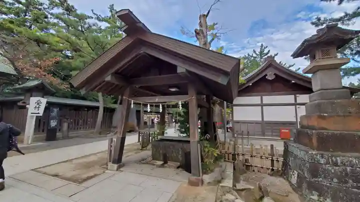 意富比神社の手水舎