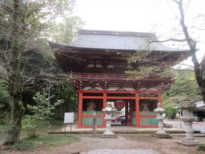 岩舟山高勝寺の山門・神門