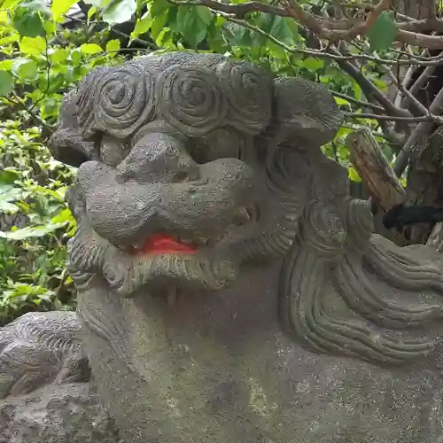 東大島神社の狛犬