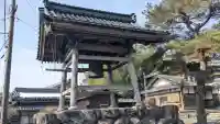 真楽寺の{uncategorized: "未分類", other: "その他", undefined: "問題あり", building: "その他建物", grave: "お墓", sacred_gate: "鳥居", guardian: "狛犬", statue: "像", buddha: "仏像", history: "歴史", nature: "自然", garden: "庭園", animal: "動物", pagoda: "塔", temizu: "手水舎", mountain_gate: "山門・神門", sanctuary: "本殿・本堂", subordinate: "末社・摂社", art: "芸術", scenery: "景色", jizo: "地蔵", ema: "絵馬", goshuin: "御朱印", omikuji: "おみくじ", items: "授与品その他", amulet: "お守り", goshuincho: "御朱印帳", eats: "食事", festival: "お祭り", votive_dance: "神楽", shichigosan: "七五三参", wedding: "結婚式", experience: "体験その他", initially: "初詣", around: "周辺", anti_infection: "感染症対策"}