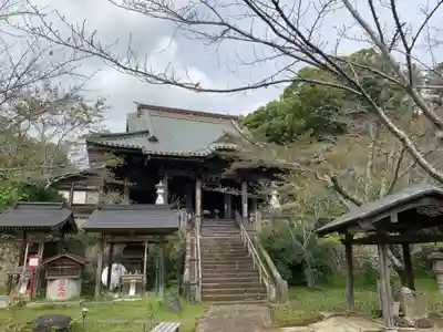 不老山 布田 薬王寺の本殿・本堂
