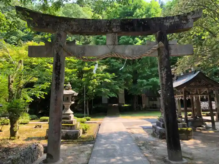 諸杉神社の鳥居