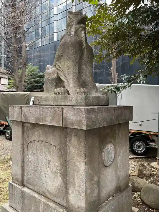 稲荷鬼王神社の狛犬