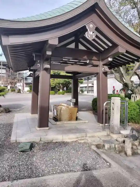 覚王山 日泰寺の手水舎