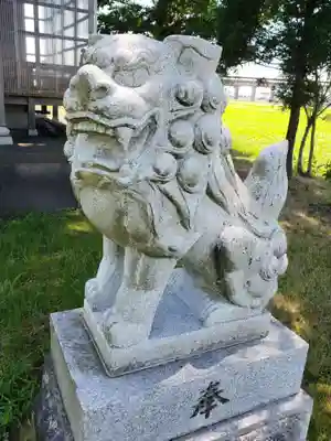 家栄神社の狛犬