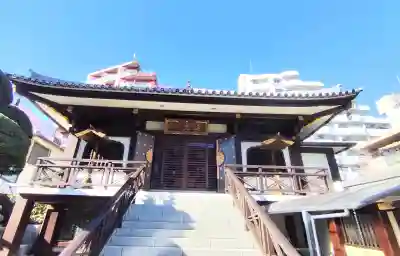 蓮光寺の{uncategorized: "未分類", other: "その他", undefined: "問題あり", building: "その他建物", grave: "お墓", sacred_gate: "鳥居", guardian: "狛犬", statue: "像", buddha: "仏像", history: "歴史", nature: "自然", garden: "庭園", animal: "動物", pagoda: "塔", temizu: "手水舎", mountain_gate: "山門・神門", sanctuary: "本殿・本堂", subordinate: "末社・摂社", art: "芸術", scenery: "景色", jizo: "地蔵", ema: "絵馬", goshuin: "御朱印", omikuji: "おみくじ", items: "授与品その他", amulet: "お守り", goshuincho: "御朱印帳", eats: "食事", festival: "お祭り", votive_dance: "神楽", shichigosan: "七五三参", wedding: "結婚式", experience: "体験その他", initially: "初詣", around: "周辺", anti_infection: "感染症対策"}
