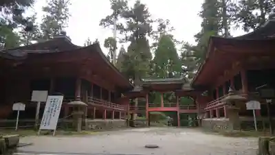 比叡山延暦寺の本殿・本堂