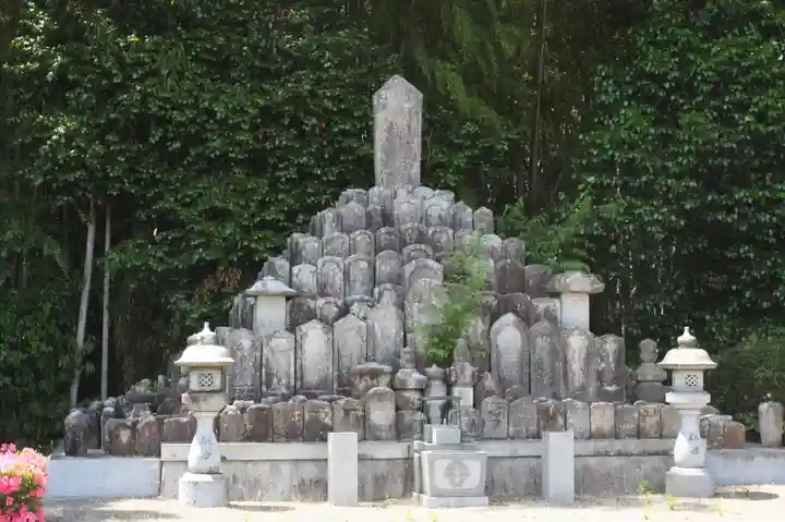唯稱寺(滋賀県)