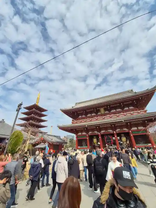 浅草寺の山門・神門