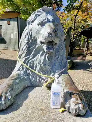 三囲神社の狛犬