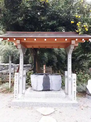 蓮田東照宮の手水舎