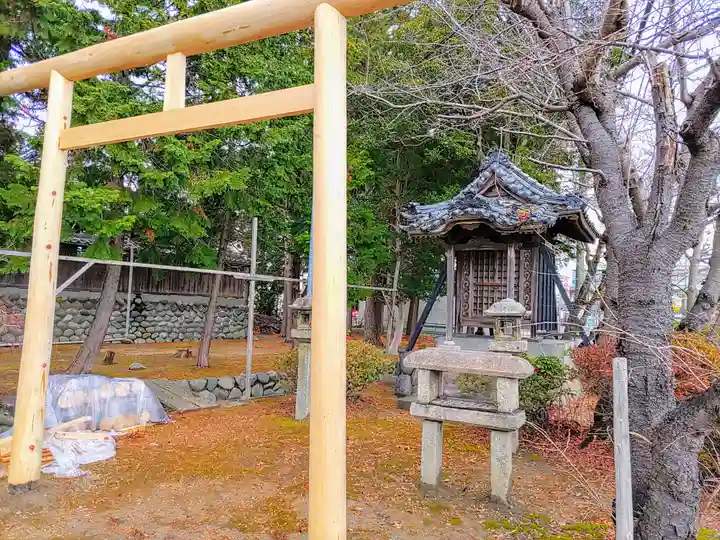 中一色神社の末社・摂社