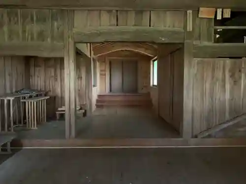 諏訪神社の本殿・本堂