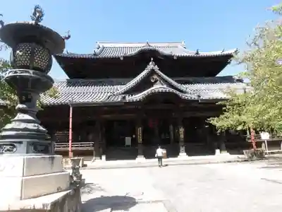 粉河寺の本殿・本堂