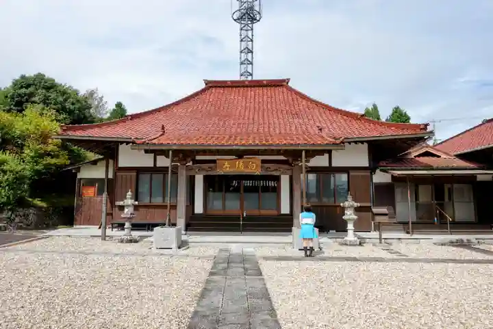 向陽寺の本殿・本堂