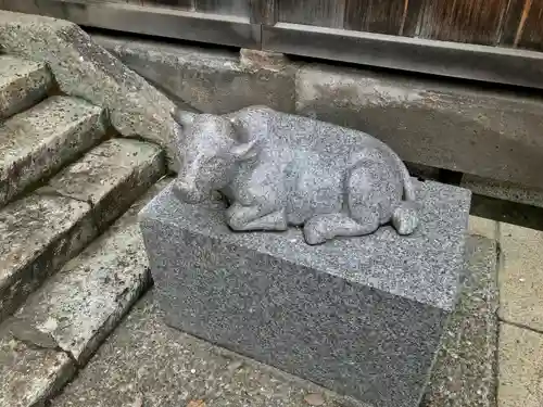 赤羽八幡神社の像