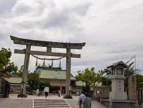難波大社　生國魂神社の{uncategorized: "未分類", other: "その他", undefined: "問題あり", building: "その他建物", grave: "お墓", sacred_gate: "鳥居", guardian: "狛犬", statue: "像", buddha: "仏像", history: "歴史", nature: "自然", garden: "庭園", animal: "動物", pagoda: "塔", temizu: "手水舎", mountain_gate: "山門・神門", sanctuary: "本殿・本堂", subordinate: "末社・摂社", art: "芸術", scenery: "景色", jizo: "地蔵", ema: "絵馬", goshuin: "御朱印", omikuji: "おみくじ", items: "授与品その他", amulet: "お守り", goshuincho: "御朱印帳", eats: "食事", festival: "お祭り", votive_dance: "神楽", shichigosan: "七五三参", wedding: "結婚式", experience: "体験その他", initially: "初詣", around: "周辺", anti_infection: "感染症対策"}