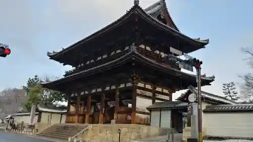 仁和寺の山門