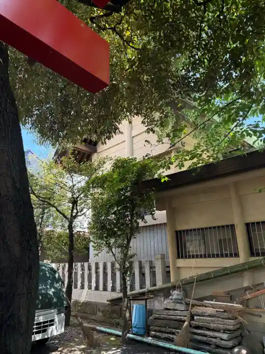 須賀神社の{uncategorized: "未分類", other: "その他", undefined: "問題あり", building: "その他建物", grave: "お墓", sacred_gate: "鳥居", guardian: "狛犬", statue: "像", buddha: "仏像", history: "歴史", nature: "自然", garden: "庭園", animal: "動物", pagoda: "塔", temizu: "手水舎", mountain_gate: "山門・神門", sanctuary: "本殿・本堂", subordinate: "末社・摂社", art: "芸術", scenery: "景色", jizo: "地蔵", ema: "絵馬", goshuin: "御朱印", omikuji: "おみくじ", items: "授与品その他", amulet: "お守り", goshuincho: "御朱印帳", eats: "食事", festival: "お祭り", votive_dance: "神楽", shichigosan: "七五三参", wedding: "結婚式", experience: "体験その他", initially: "初詣", around: "周辺", anti_infection: "感染症対策"}