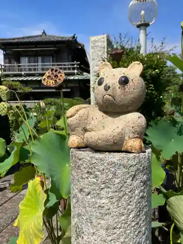 日蓮宗龍口山本龍寺の像