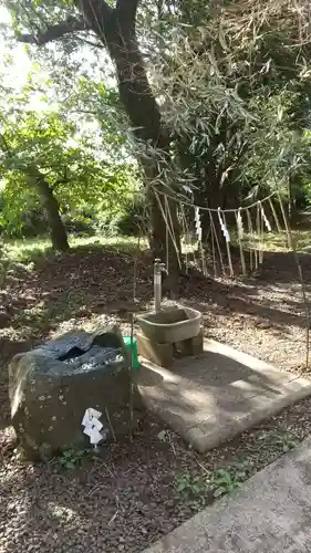 新治神社の手水舎