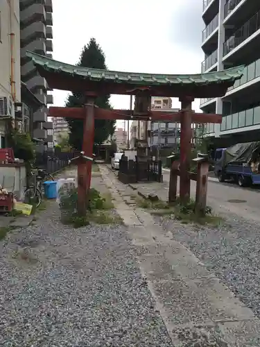 慈恵稲荷神社の鳥居