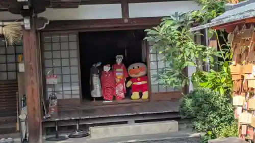 九帝王宮 萱野神社(滋賀県)