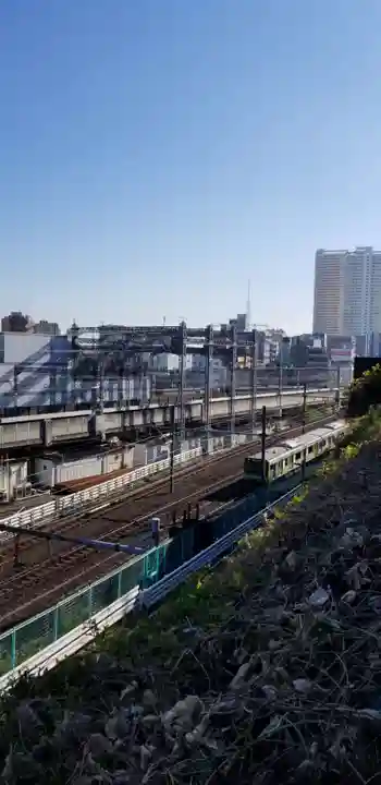 向陵稲荷神社の周辺