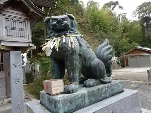 宇佐神社の狛犬