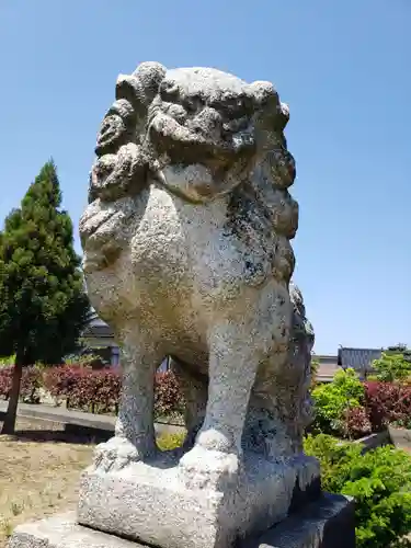 神明社の狛犬