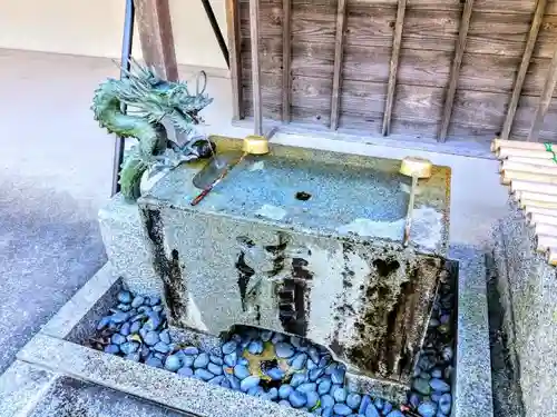 利生院の手水舎