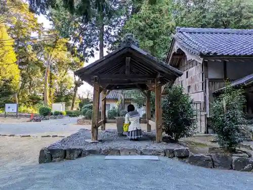進雄神社の手水舎