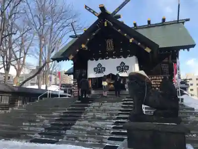 札幌諏訪神社の本殿・本堂