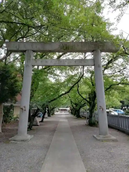 酒見神社の鳥居