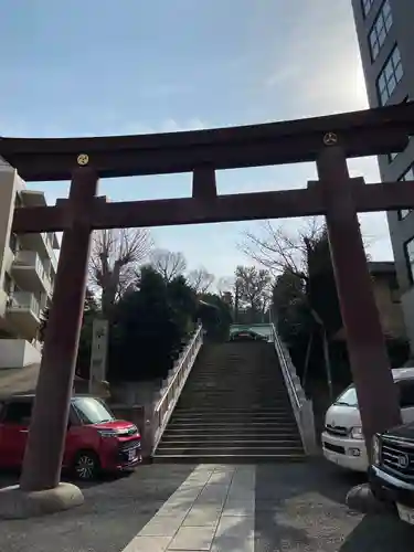 白金氷川神社の鳥居