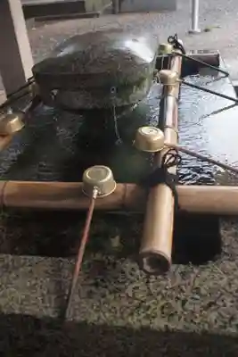 氣比神宮の手水舎