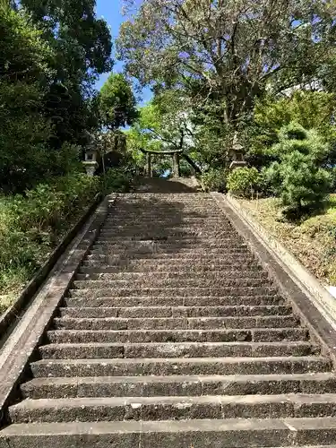 妻山神社の建物その他