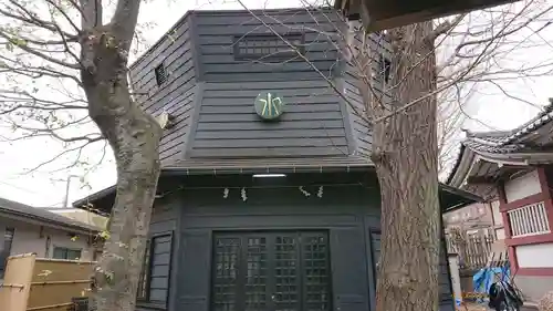 金山神社(若宮八幡宮境内社)の本殿・本堂