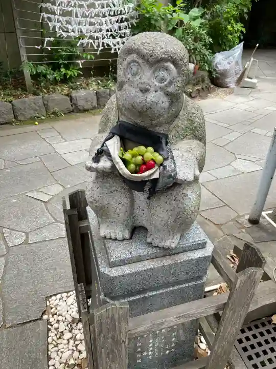 戸越八幡神社の{uncategorized: "未分類", other: "その他", undefined: "問題あり", building: "その他建物", grave: "お墓", sacred_gate: "鳥居", guardian: "狛犬", statue: "像", buddha: "仏像", history: "歴史", nature: "自然", garden: "庭園", animal: "動物", pagoda: "塔", temizu: "手水舎", mountain_gate: "山門・神門", sanctuary: "本殿・本堂", subordinate: "末社・摂社", art: "芸術", scenery: "景色", jizo: "地蔵", ema: "絵馬", goshuin: "御朱印", omikuji: "おみくじ", items: "授与品その他", amulet: "お守り", goshuincho: "御朱印帳", eats: "食事", festival: "お祭り", votive_dance: "神楽", shichigosan: "七五三参", wedding: "結婚式", experience: "体験その他", initially: "初詣", around: "周辺", anti_infection: "感染症対策"}
