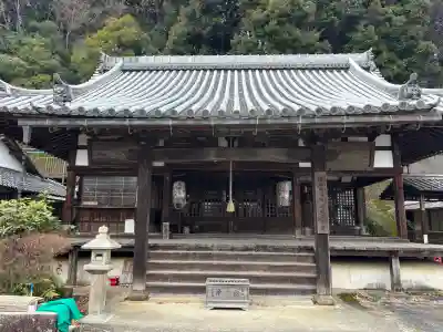 近松寺の{uncategorized: "未分類", other: "その他", undefined: "問題あり", building: "その他建物", grave: "お墓", sacred_gate: "鳥居", guardian: "狛犬", statue: "像", buddha: "仏像", history: "歴史", nature: "自然", garden: "庭園", animal: "動物", pagoda: "塔", temizu: "手水舎", mountain_gate: "山門・神門", sanctuary: "本殿・本堂", subordinate: "末社・摂社", art: "芸術", scenery: "景色", jizo: "地蔵", ema: "絵馬", goshuin: "御朱印", omikuji: "おみくじ", items: "授与品その他", amulet: "お守り", goshuincho: "御朱印帳", eats: "食事", festival: "お祭り", votive_dance: "神楽", shichigosan: "七五三参", wedding: "結婚式", experience: "体験その他", initially: "初詣", around: "周辺", anti_infection: "感染症対策"}