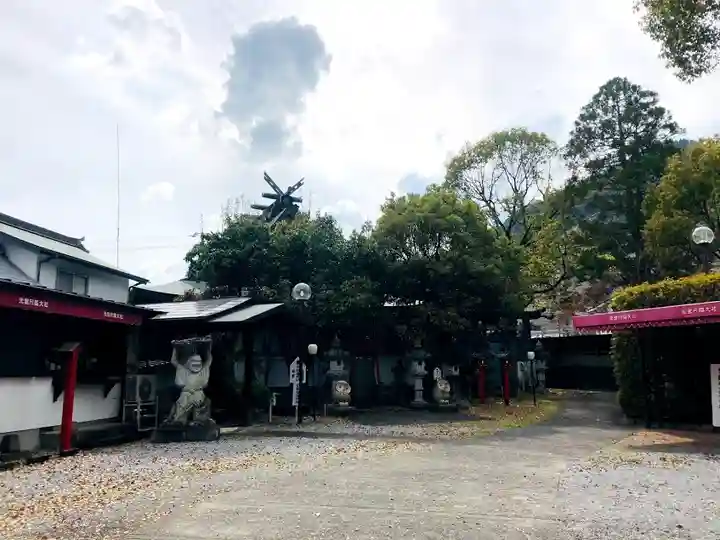 元宮尺間大社の本殿・本堂