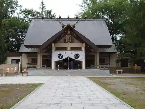 帯廣神社の本殿