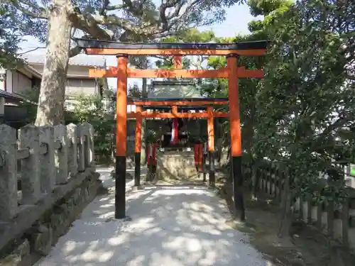 金攫八幡宮の末社・摂社