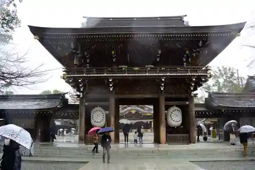 寒川神社の山門・神門