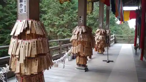 狸谷山不動院の本殿・本堂