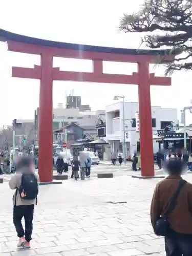 鶴岡八幡宮の{uncategorized: "未分類", other: "その他", undefined: "問題あり", building: "その他建物", grave: "お墓", sacred_gate: "鳥居", guardian: "狛犬", statue: "像", buddha: "仏像", history: "歴史", nature: "自然", garden: "庭園", animal: "動物", pagoda: "塔", temizu: "手水舎", mountain_gate: "山門・神門", sanctuary: "本殿・本堂", subordinate: "末社・摂社", art: "芸術", scenery: "景色", jizo: "地蔵", ema: "絵馬", goshuin: "御朱印", omikuji: "おみくじ", items: "授与品その他", amulet: "お守り", goshuincho: "御朱印帳", eats: "食事", festival: "お祭り", votive_dance: "神楽", shichigosan: "七五三参", wedding: "結婚式", experience: "体験その他", initially: "初詣", around: "周辺", anti_infection: "感染症対策"}