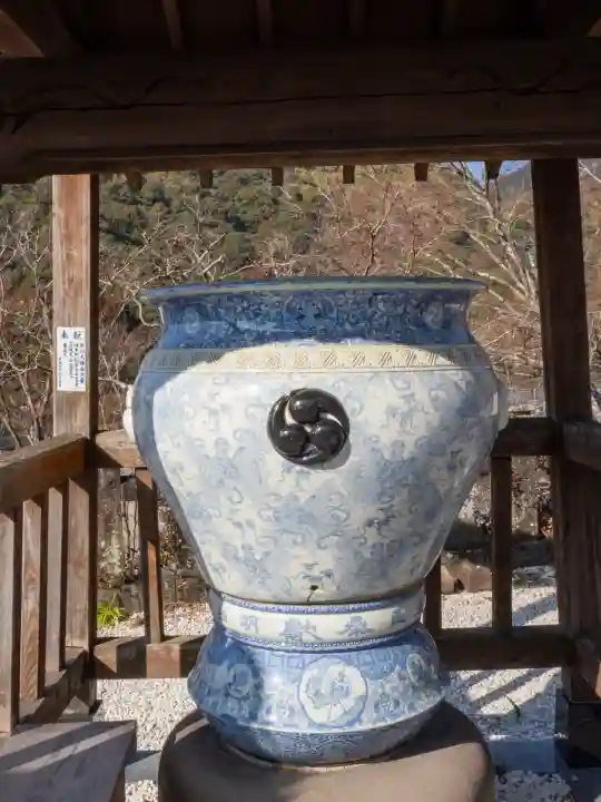 陶山神社の{uncategorized: "未分類", other: "その他", undefined: "問題あり", building: "その他建物", grave: "お墓", sacred_gate: "鳥居", guardian: "狛犬", statue: "像", buddha: "仏像", history: "歴史", nature: "自然", garden: "庭園", animal: "動物", pagoda: "塔", temizu: "手水舎", mountain_gate: "山門・神門", sanctuary: "本殿・本堂", subordinate: "末社・摂社", art: "芸術", scenery: "景色", jizo: "地蔵", ema: "絵馬", goshuin: "御朱印", omikuji: "おみくじ", items: "授与品その他", amulet: "お守り", goshuincho: "御朱印帳", eats: "食事", festival: "お祭り", votive_dance: "神楽", shichigosan: "七五三参", wedding: "結婚式", experience: "体験その他", initially: "初詣", around: "周辺", anti_infection: "感染症対策"}